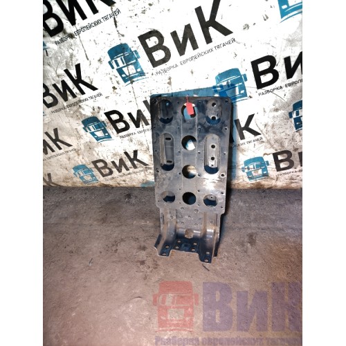 Кронштейн крыла переднего MAN TGX 635933 под кабину (114)-1