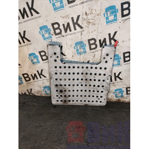 Трапик на бак Volvo FH 13 616047 (013)