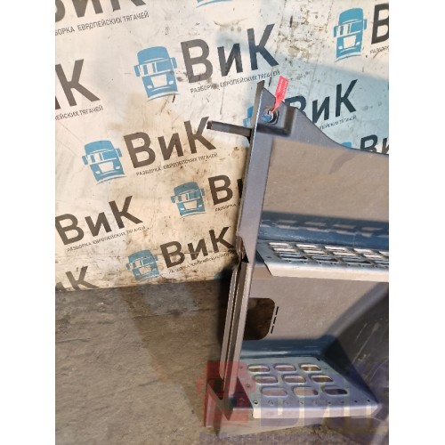 Подножка основная Volvo FH 13 616047 в сборе LH не ориг. (016)-2