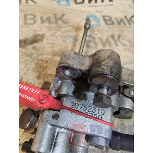 Топливный насос низкого давления (ТННД) Volvo FH 363433 D12D (975)-4