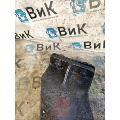 Кронштейн полукрыла DAF 105 015999 алюм. (877)-1