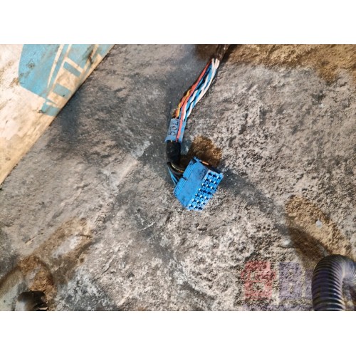 Проводка КПП DAF 105 015999 в сборе из 2-х частей (860)-8