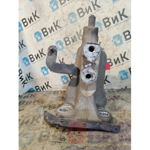 Кронштейн торсиона кабины Scania R440 322315 RH (759)-4