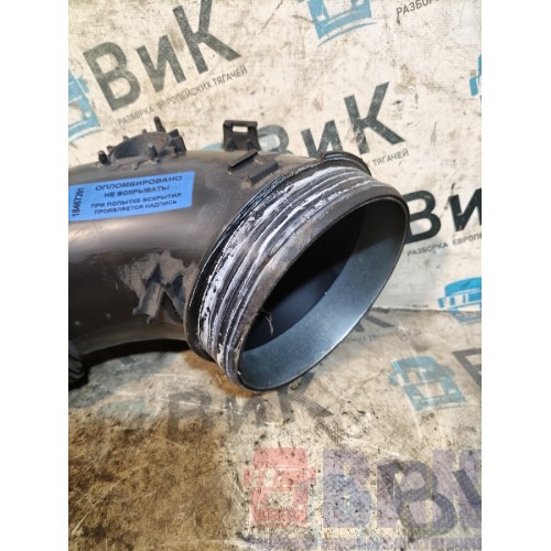 Патрубок воздушного фильтра Scania R440 322315 (391)-2