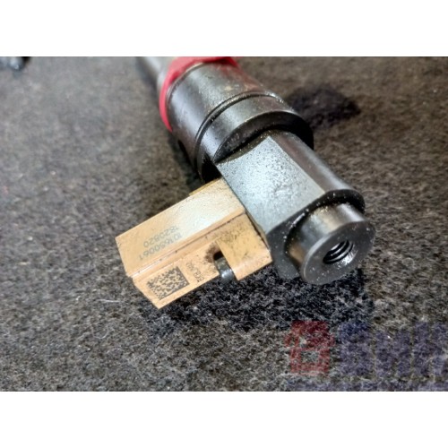 Форсунка топливная электрическая DAF 105 (875)-2