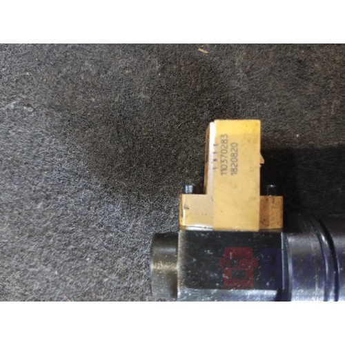 Форсунка топливная электрическая DAF 105 (894)-3