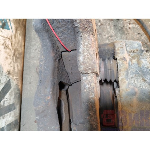 Суппорт Scania R440 322315 передний RH (698)-5