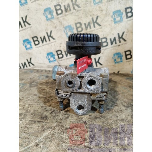 Кран ускорительный Scania R440 322315 (652)-1