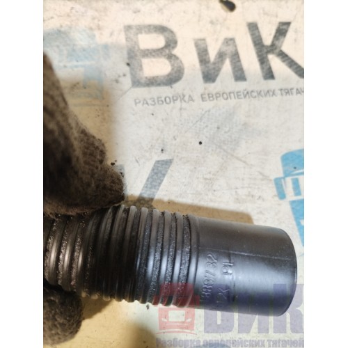 Гофра маслозаливной горловины DAF 106 049232 (615)-2