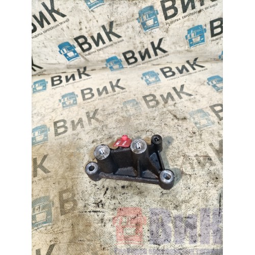 Кронштейн патрубка интеркулера DAF 106 049232 (565)