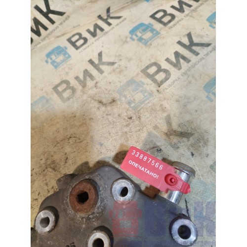 Фланец соединения жидкости охлаждения DAF 106 049232 (566)-3