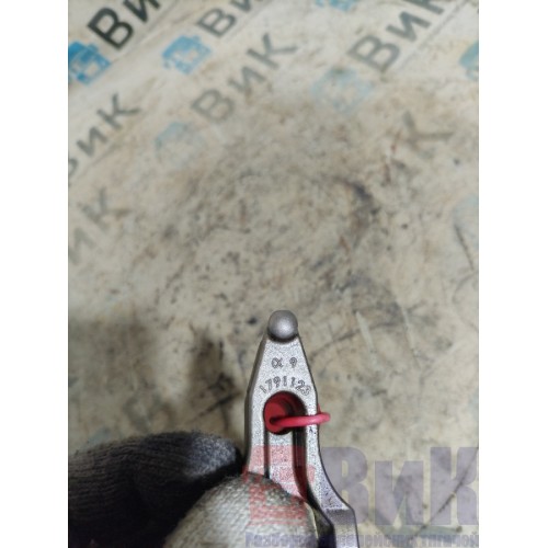 Прижим форсунки DAF 106 049232 (503)-2