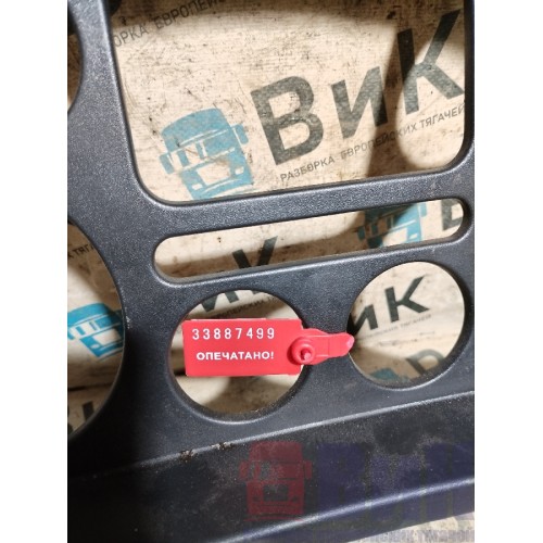 Накладка на панель приборов DAF 105 003323 (499)-2