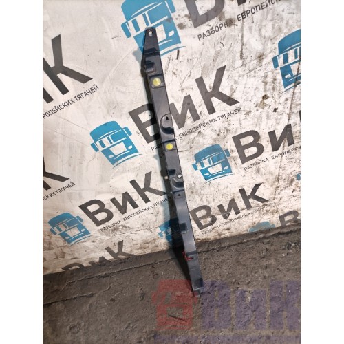 Накладка порога Volvo FH 4 785702 RH (345)