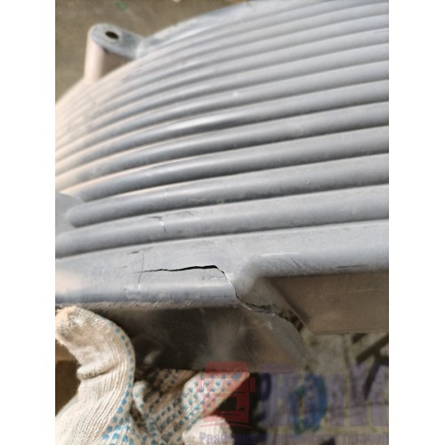 Подкрылок под кабину LH Volvo FH 4 785702 (деф.) (387) -1