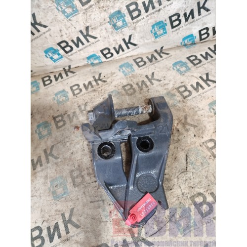 Кронштейн торсиона кабины Scania R6 156776 в сборе (2 части) LH (293)