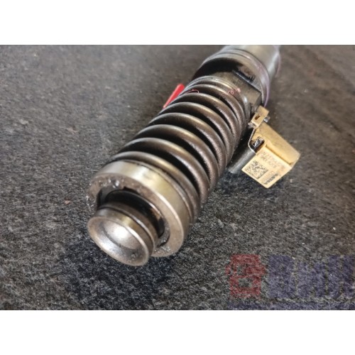 Форсунка топливная электрическая Renault DXI 11-13 20555521 (778)-5