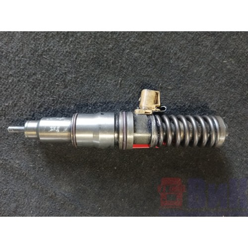 Форсунка топливная электрическая Renault DXI 11-13 20708597 (758)-4