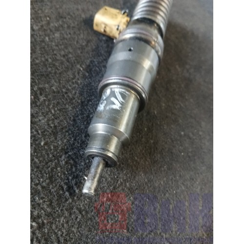 Форсунка топливная электрическая Renault DXI 11-13 20708597 (759)-5