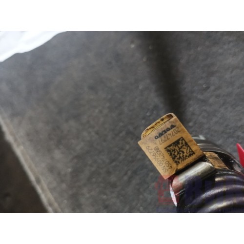 Форсунка топливная электрическая Renault DXI 11-13 20747797 (736) -2