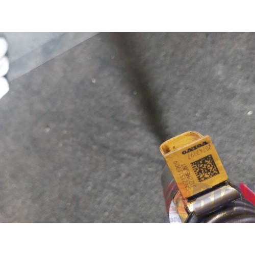 Форсунка топливная электрическая Renault DXI 11-13 20747797 (740)-5