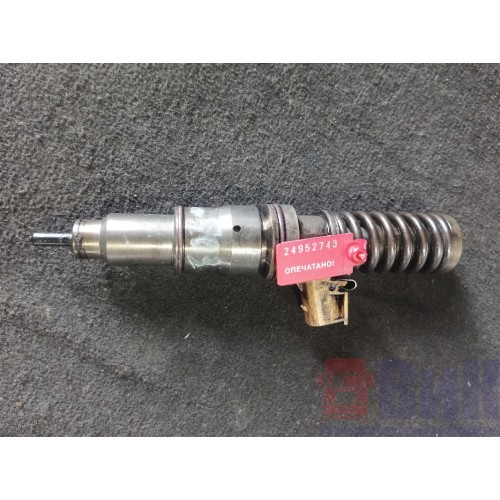 Форсунка топливная электрическая Renault DXI 11-13 20747797 (743)