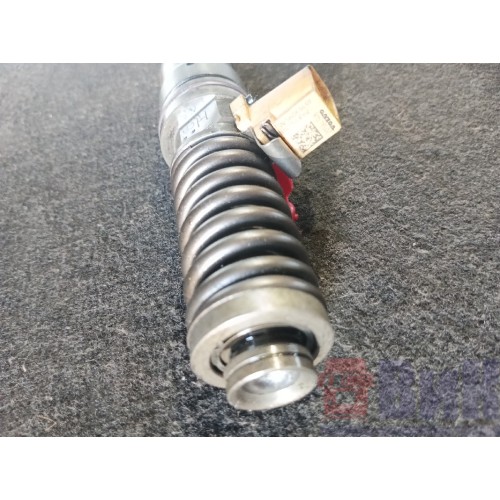 Форсунка топливная электрическая Renault DXI 11-13 20584348 (710)-1