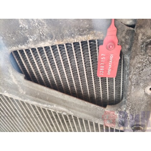 Радиатор основной Volvo FH 13 616047 деф. (157)-3