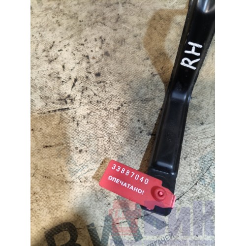 Кронштейн дверной крышки Renault TS 001057 (040)-2