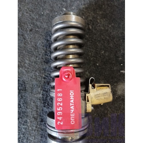 Форсунка топливная электрическая Volvo D13A  20584347 (681)-5