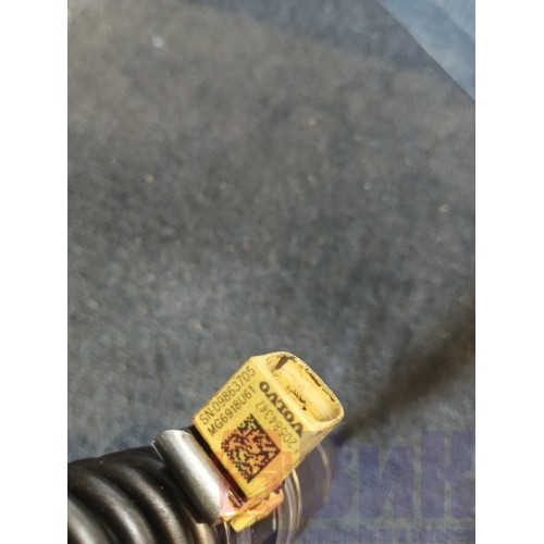 Форсунка топливная электрическая Volvo D13A  20584347 (687)-5