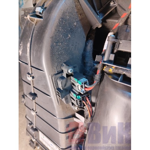 Салонный отопитель (печка) Renault TS 001057 в сборе (100)-6