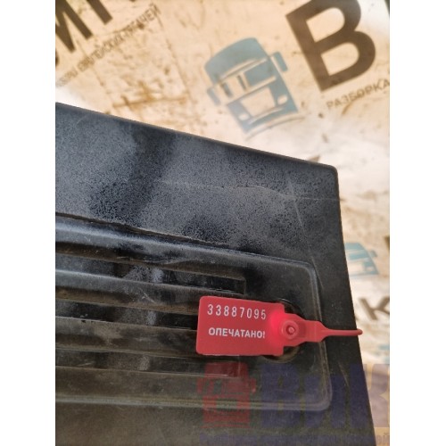 Накладка на порог Renault TS 001057 LH деф. (095)-2