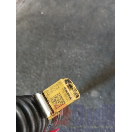 Форсунка топливная электрическая Volvo D13A  20584346 (679)-3