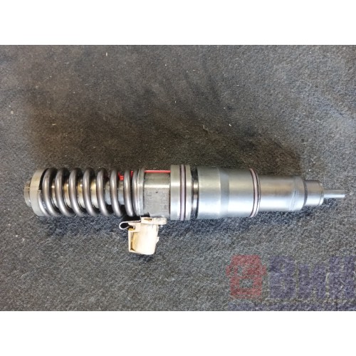 Форсунка топливная электрическая Volvo D13A  20584346 (665)-3