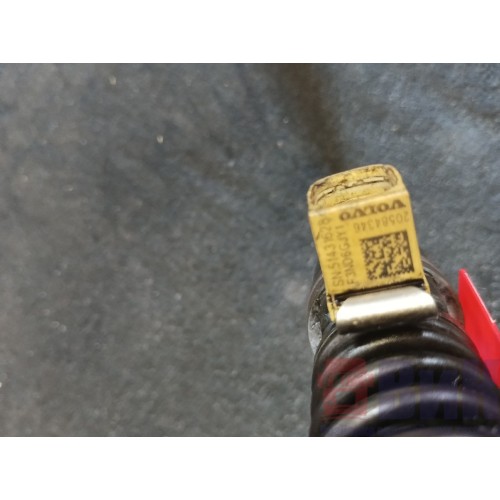 Форсунка топливная электрическая Volvo D13A  20584346 (670)-5