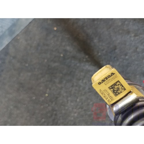 Форсунка топливная электрическая Volvo D13A  20972223 (632)-4