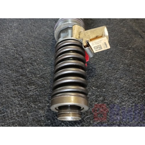 Форсунка топливная электрическая Volvo D13A  20972223 (640)-3