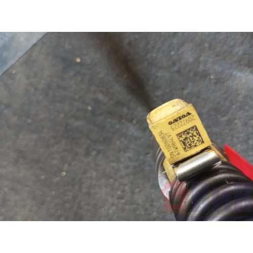 Форсунка топливная электрическая Volvo D13A  20972223 (641)-1