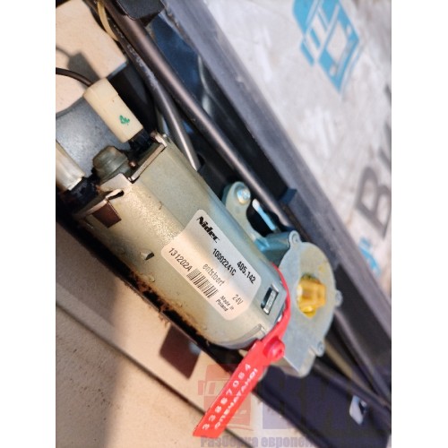 Люк Renault TS 001057 электрический (084)-3