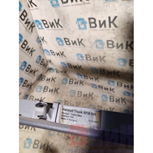 Штора двери Renault TS 001057 механическая RH (064)-1