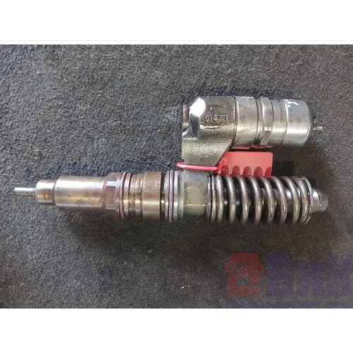 Форсунка топливная электрическая Volvo FH D12C Ч-образная 8113408 (645)-4