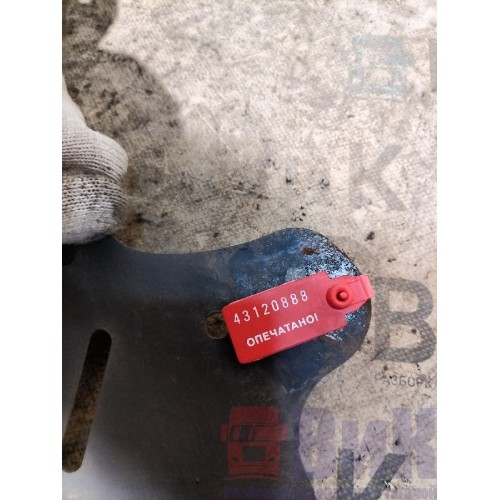 Пыльник тормозного диска Volvo FH 4 785702 (888)-2