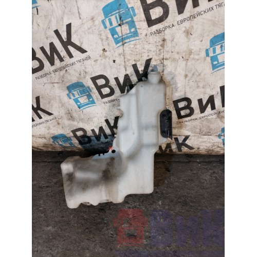 Бачок омывателя Volvo FH 4 785702 с кронштейном (945)-3