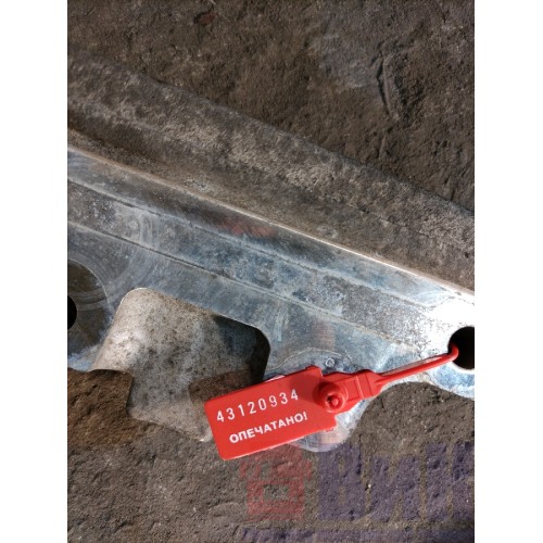 Кронштейн глушителя Volvo FH 4 785702 задний (934)-1