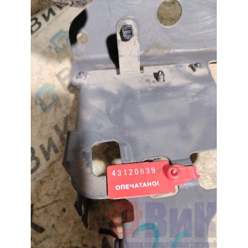 Кронштейн насоса Adblue Volvo FH 4 785702 (839)-1