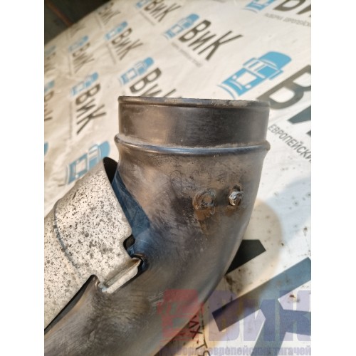 Патрубок воздушного фильтра Volvo FH 4 785702 с деф. (276) -1