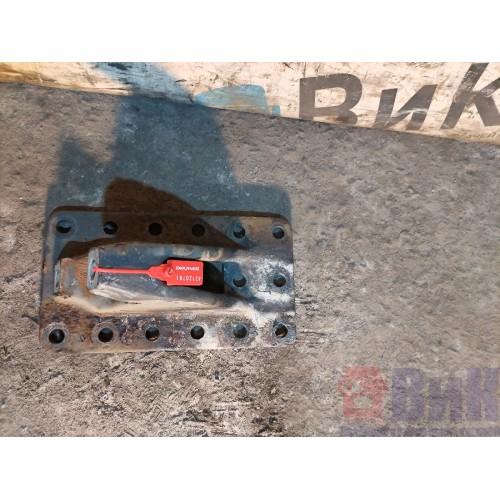 Кронштейн V-образной тяги Volvo FH 4 785702 (781)-4