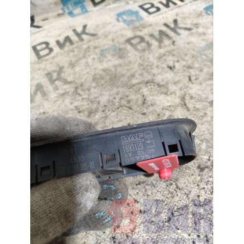 Блок управления стеклоподъемником DAF 105 805771 RH (774)-1