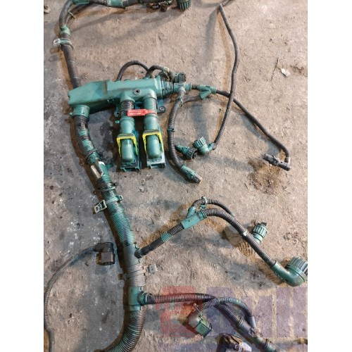 Проводка двигателя Volvo FH 4 704890 D13K (538)-5